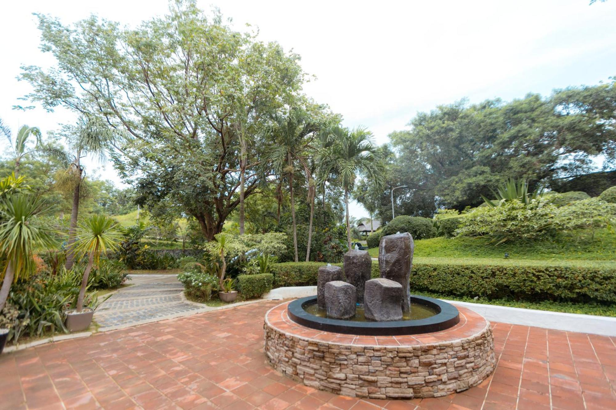 Bellagio Hills Hotel And Restaurant Paoay Exterior photo